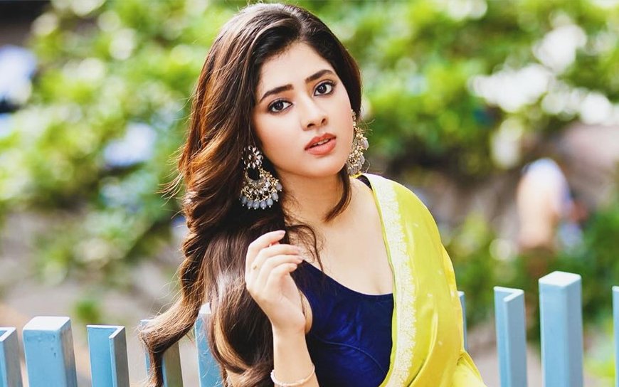 অসুস্থতার খবর জানিয়ে অপারেশন থিয়েটারে দিতিপ্রিয়া